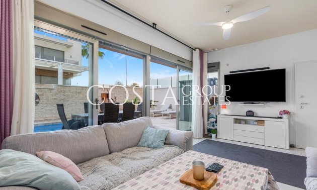 Herverkoop - Villa -
Orihuela Costa - Villamartin