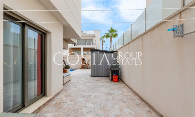 Herverkoop - Villa -
Orihuela Costa - Villamartin