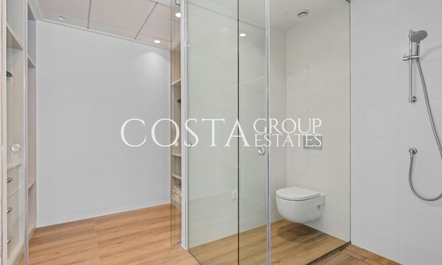 Herverkoop - Villa -
Orihuela Costa - Las Colinas Golf