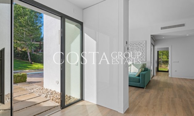 Herverkoop - Villa -
Orihuela Costa - Las Colinas Golf