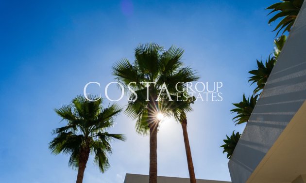 Herverkoop - Villa -
Orihuela Costa - Las Colinas Golf