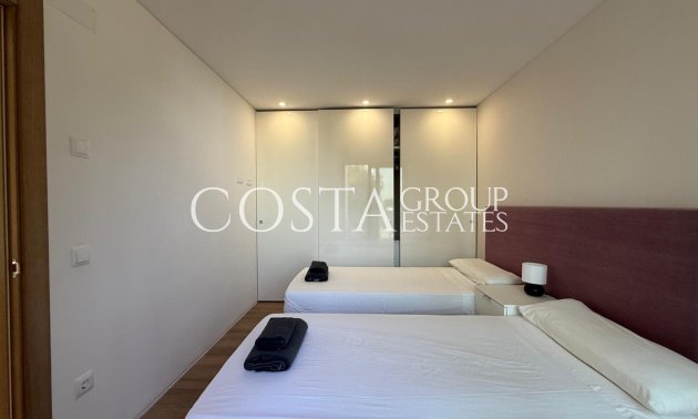 Herverkoop - Villa -
Orihuela Costa - Las Colinas Golf