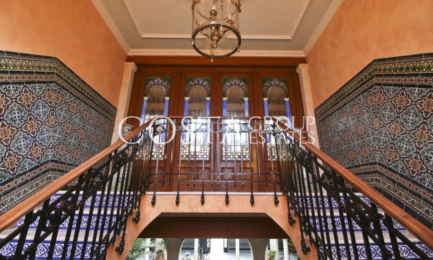 Herverkoop - Villa -
Orihuela Costa - Villamartin