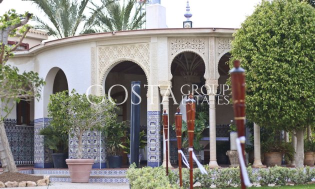 Herverkoop - Villa -
Orihuela Costa - Villamartin