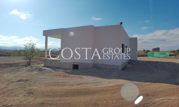 Revente - Villa -
Pinoso - Pinoso Centro