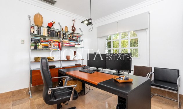 Wiederverkauf - Villa -
Torrevieja