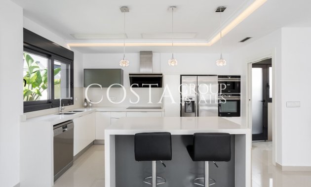 Resale - Villa -
San Miguel de Salinas - San Miguel de Salinas Centro