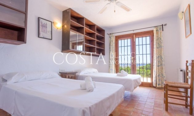 Odsprzedaż - Willa -
Calpe