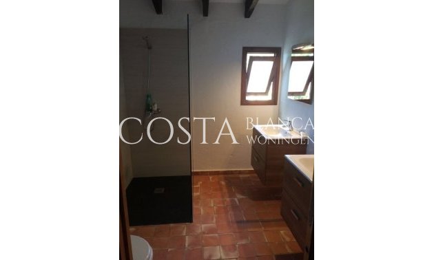 Odsprzedaż - Willa -
Calpe