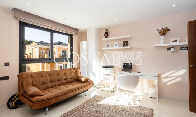 Herverkoop - Villa -
Orihuela Costa - Villamartin