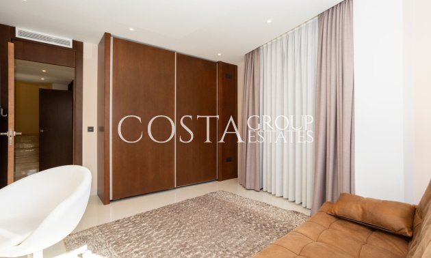 Herverkoop - Villa -
Orihuela Costa - Villamartin