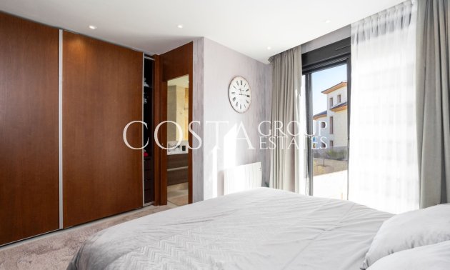 Herverkoop - Villa -
Orihuela Costa - Villamartin