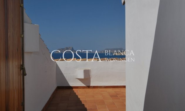 Herverkoop - Villa -
Moraira - Benimeit