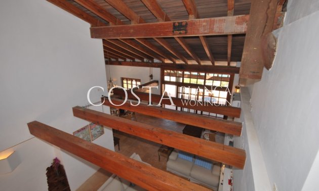 Herverkoop - Villa -
Moraira - Benimeit