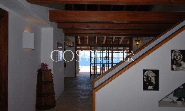 Herverkoop - Villa -
Moraira - Benimeit