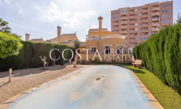 Herverkoop - Villa -
Cartagena - Playa Honda