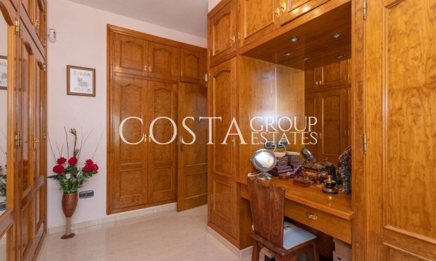 Herverkoop - Villa -
Orihuela Costa - Campoamor