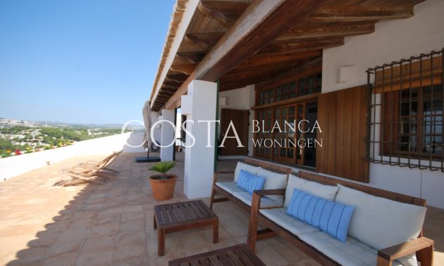 Herverkoop - Villa -
Moraira - Benimeit