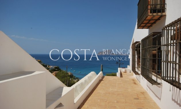Herverkoop - Villa -
Moraira - Benimeit