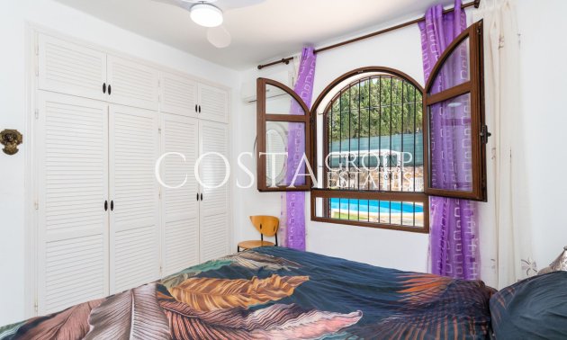 Herverkoop - Villa -
Orihuela Costa - Villamartin