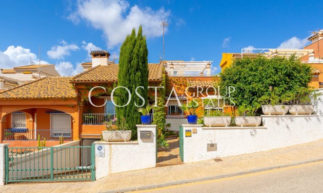 Herverkoop - Huis -
Cartagena - El Carmoli