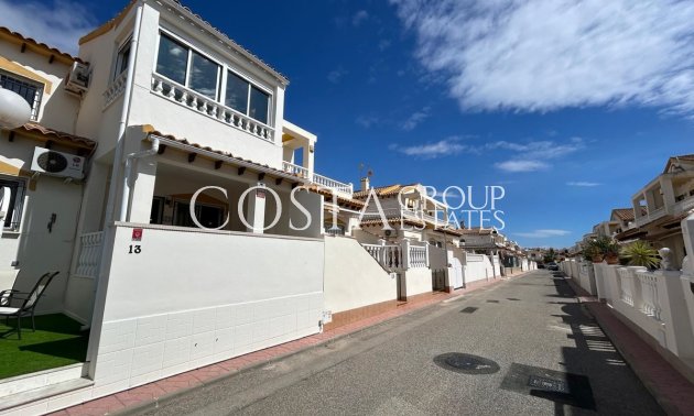 Wiederverkauf - House -
Orihuela Costa - La Florida