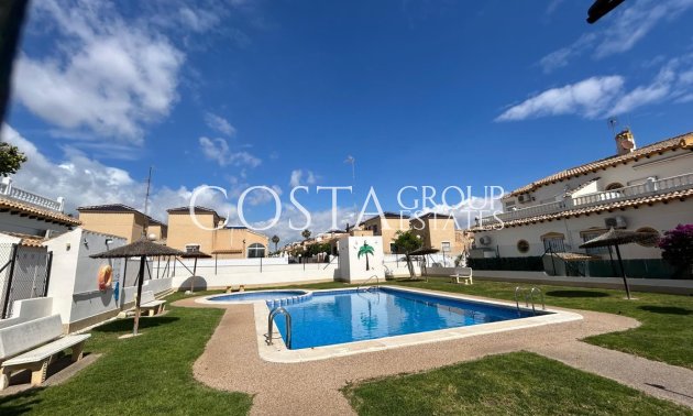 Wiederverkauf - House -
Orihuela Costa - La Florida