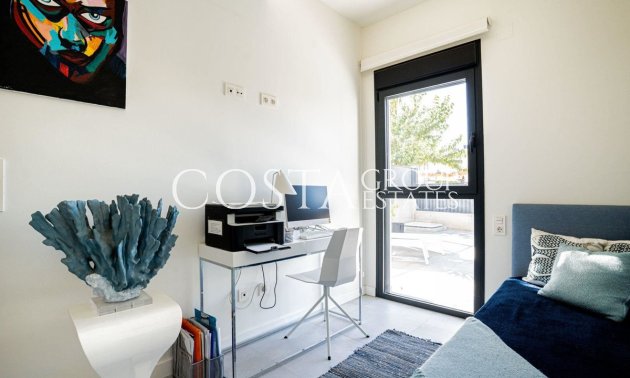 Herverkoop - Villa -
San Fulgencio - La Marina