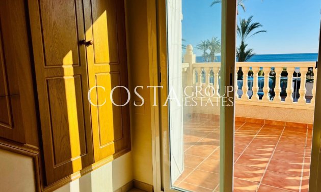 Herverkoop - Huis -
Orihuela Costa - Mil Palmeras