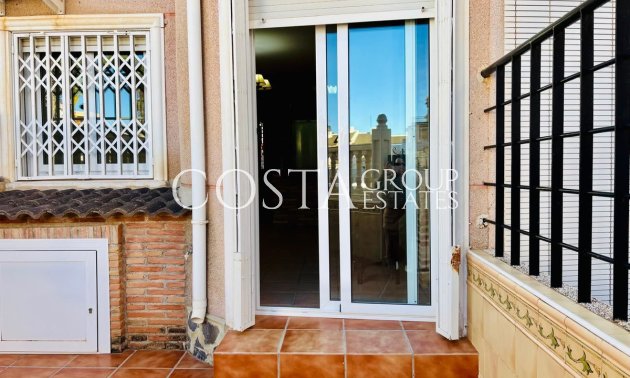 Herverkoop - Huis -
Orihuela Costa - Mil Palmeras