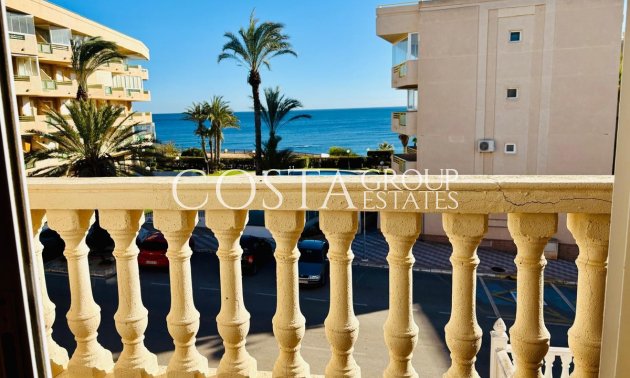 Herverkoop - Huis -
Orihuela Costa - Mil Palmeras