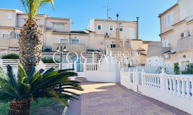 Herverkoop - Huis -
Orihuela Costa - Mil Palmeras