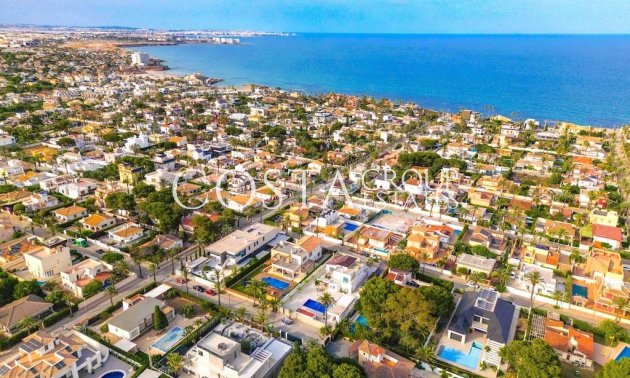 Wiederverkauf - Villa -
Orihuela Costa - Cabo Roig