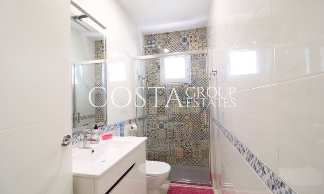 Herverkoop - Villa -
Torrevieja - El Chaparral