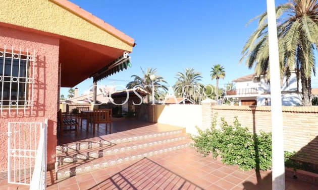 Wiederverkauf - Villa -
Orihuela Costa - Cabo Roig