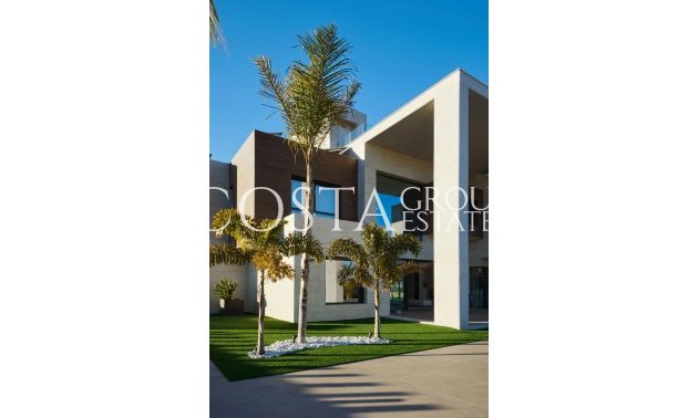 Herverkoop - Villa -
Molina De Segura - Molina de Segura Centro