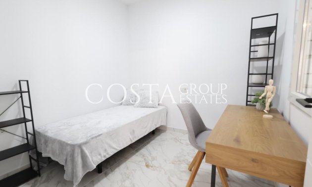 Resale - House -
Torrevieja - San Luis