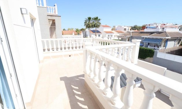 Resale - House -
Torrevieja - San Luis