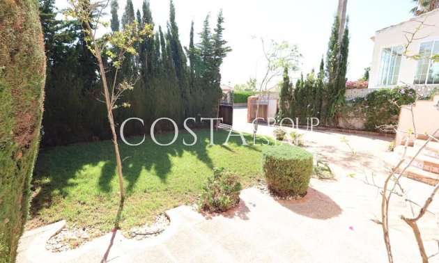 Herverkoop - Villa -
Orihuela Costa - Villamartin