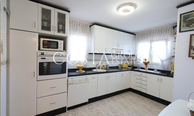 Herverkoop - Villa -
Orihuela Costa