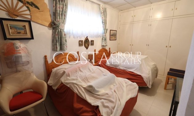 Herverkoop - Villa -
Orihuela Costa