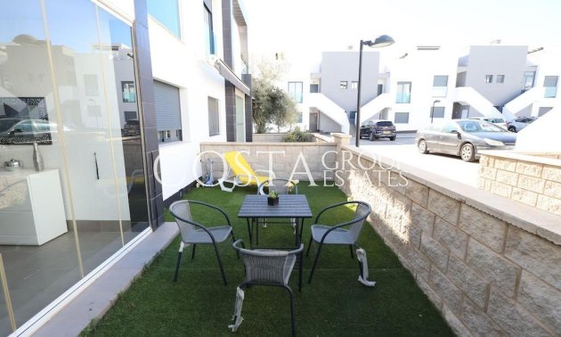 Herverkoop - Huis -
Orihuela Costa - La Zenia