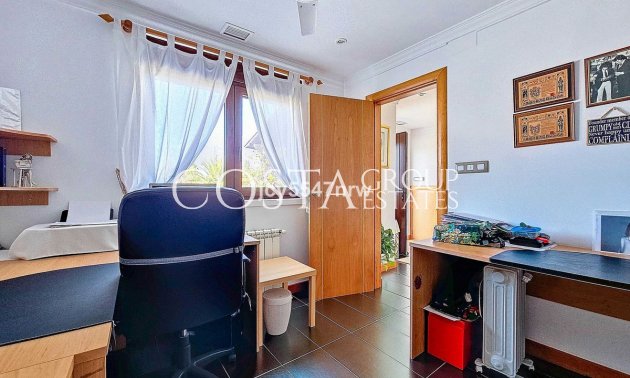 Wiederverkauf - Villa -
Pinoso - Pinoso Centro