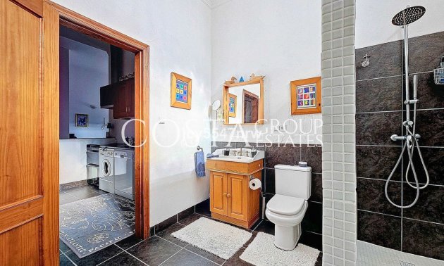 Wiederverkauf - Villa -
Pinoso - Pinoso Centro