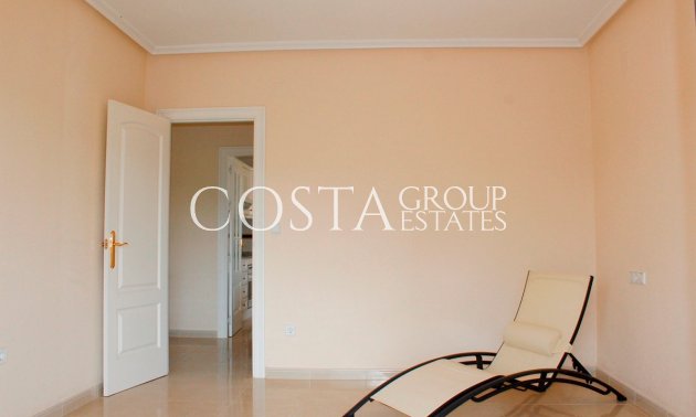 Resale - Villa -
Orihuela Costa