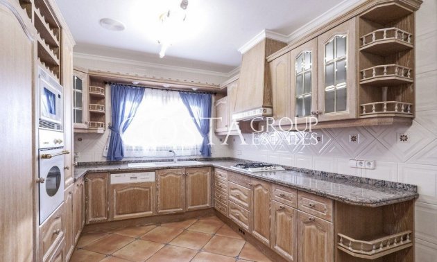 Resale - Villa -
Benissa - Benissa Centro