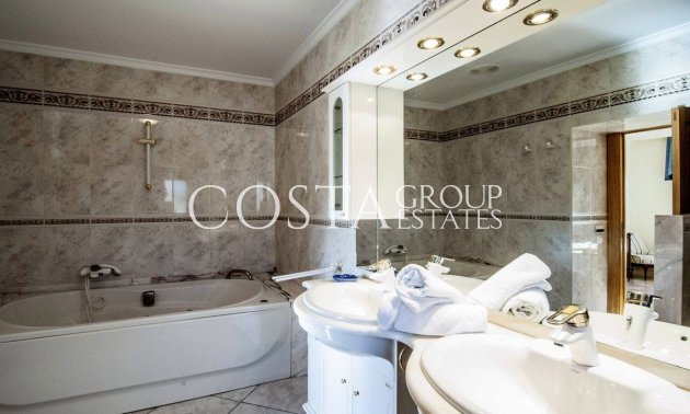 Resale - Villa -
Benissa - Benissa Centro