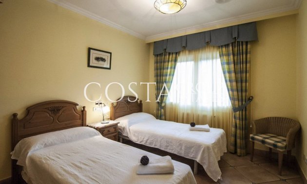 Odsprzedaż - Willa -
Benissa - Benissa Centro