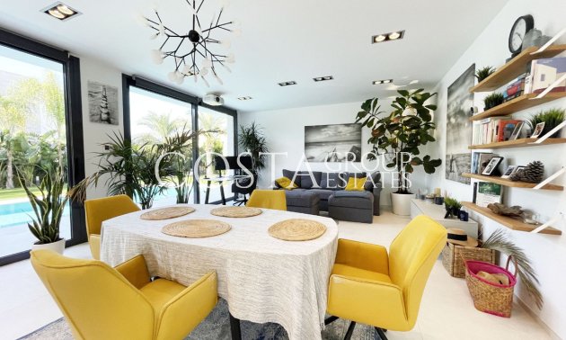 Herverkoop - Villa -
Calpe - Calpe Centro