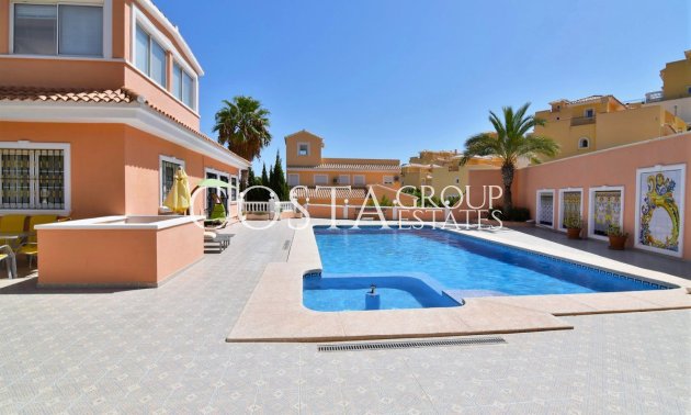 Revente - Villa -
Calpe - Calpe Centro